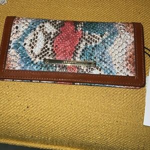Brahmin Multi Dawson Ady Wallet